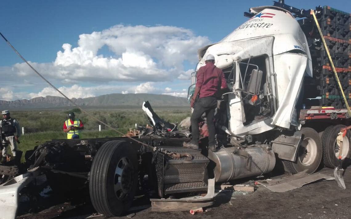 They offer merchandise from an accident truck in Facebook groups – El Sol de Parral