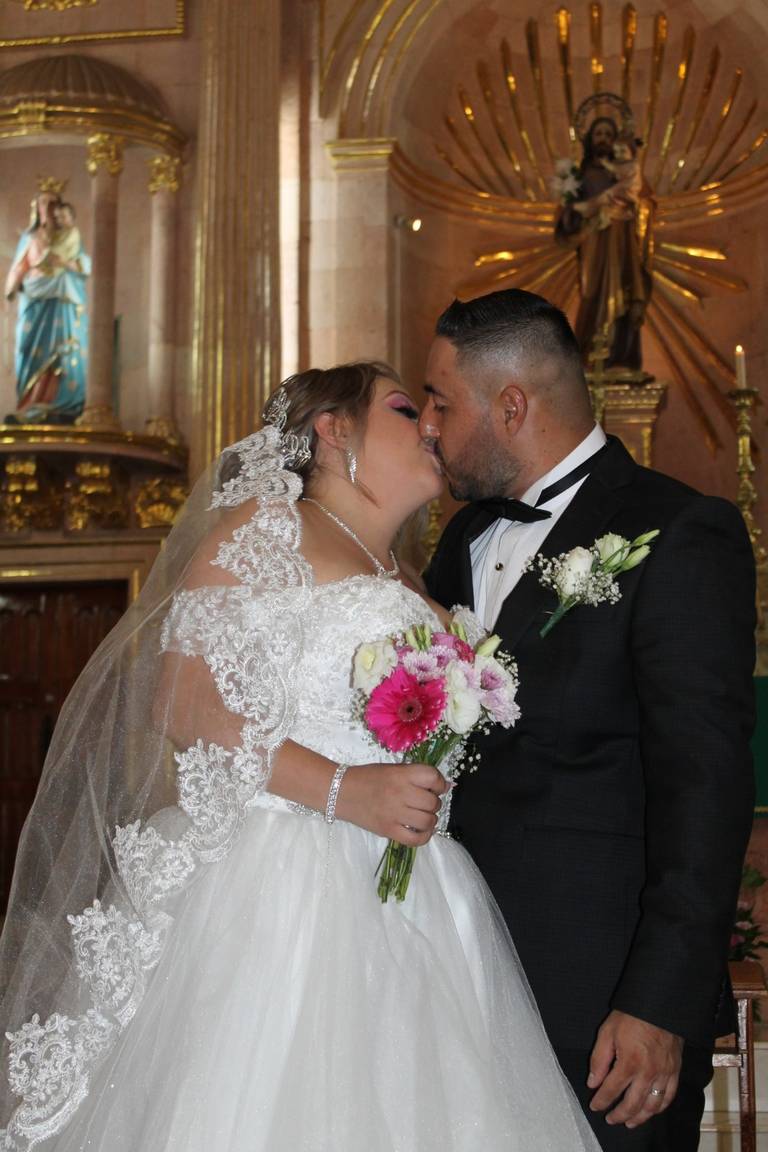 Romántica boda de José Manuel Rivas y Rocío Jazmín Loya Torres - El Sol de  Parral | Noticias Locales, Policiacas, sobre México, Chihuahua y el Mundo