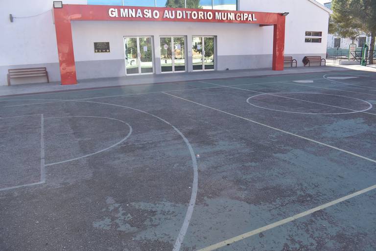 En malas condiciones cancha de basquetbol del Gimnasio Municipal - El Sol  de Parral | Noticias Locales, Policiacas, sobre México, Chihuahua y el Mundo